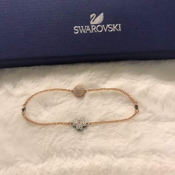 Swarovski Latisha Flower Remix Bracelet - Picture 6 of 6